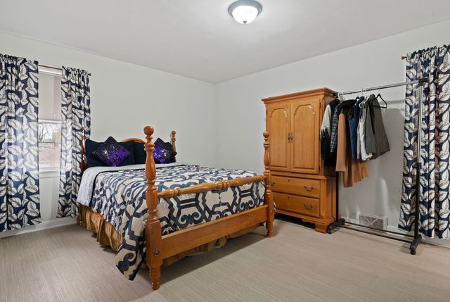 3025 W Rosemont Avenue, Chicago, IL 60659