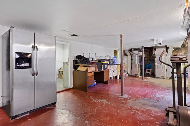 3025 W Rosemont Avenue, Chicago, IL 60659