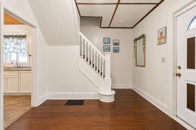 60 Newton St, New Bedford, MA 02740