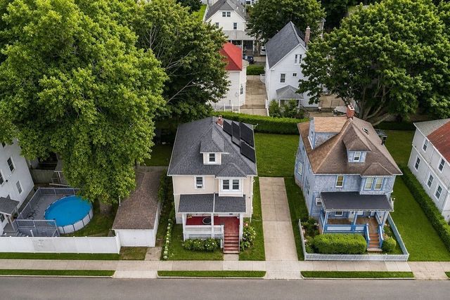 60 Newton St, New Bedford, MA 02740