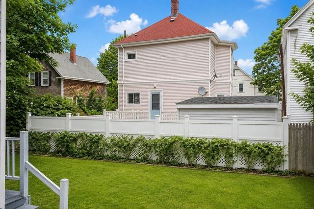 60 Newton St, New Bedford, MA 02740