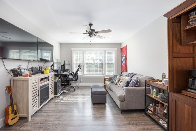 642 Hicks Rd, Nashville, TN 37221