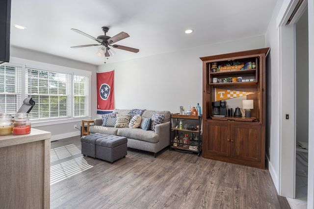 642 Hicks Rd, Nashville, TN 37221