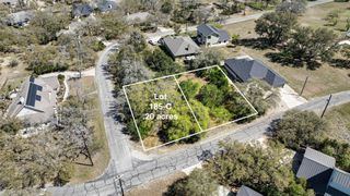 000 Eton LN, Spicewood, TX 78669