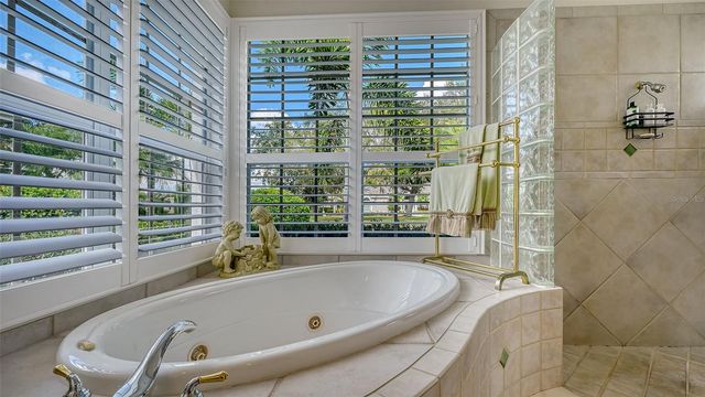 8215 WATERVIEW BOULEVARD, Lakewood Ranch, FL 34202