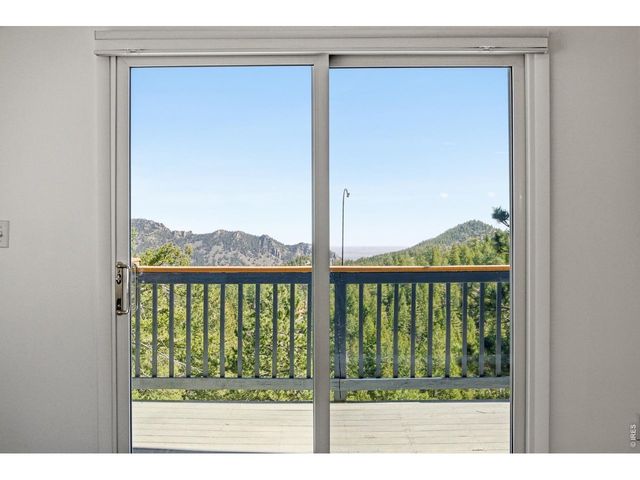 910 Chute Rd, Golden, CO 80403