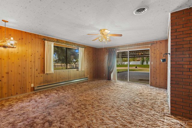 2724 Airport Ave, Caldwell, ID 83605