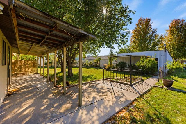2724 Airport Ave, Caldwell, ID 83605