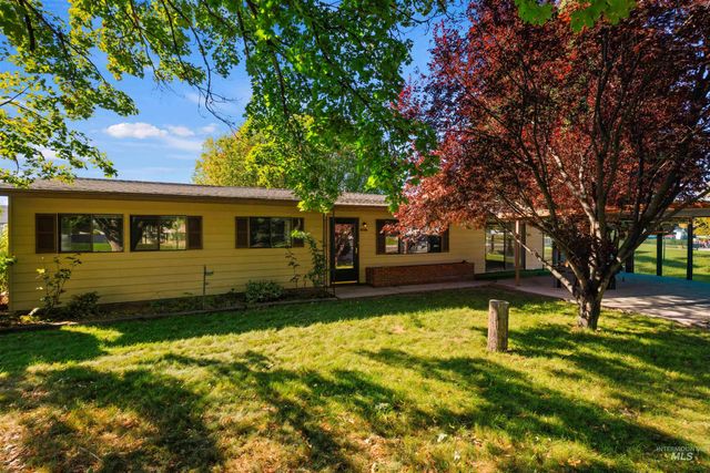 2724 Airport Ave, Caldwell, ID 83605