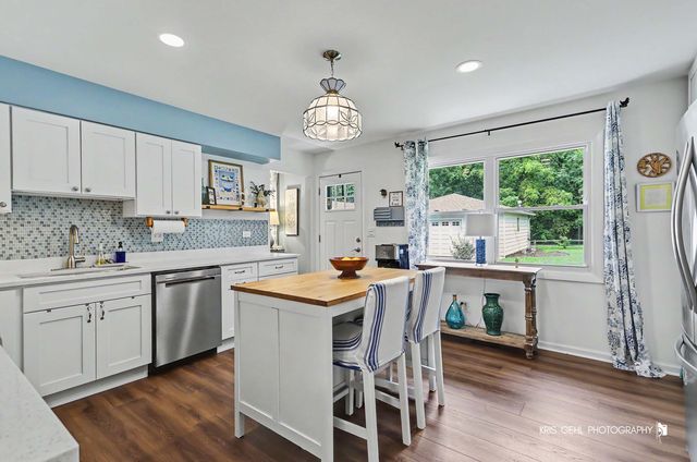 44 N Lake Avenue, Third Lake, IL 60030