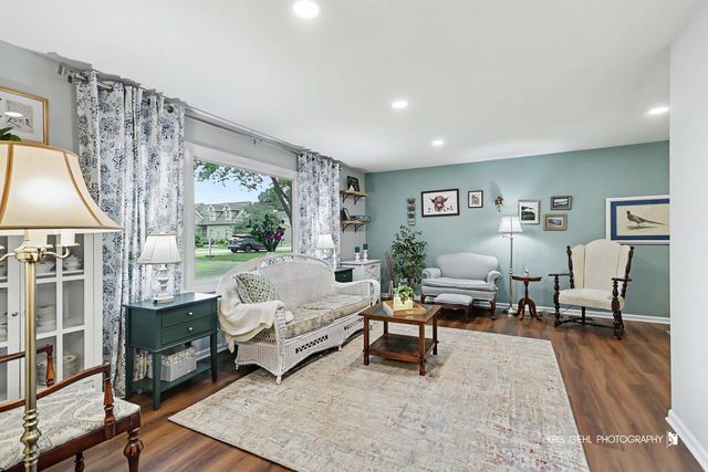44 N Lake Avenue, Third Lake, IL 60030