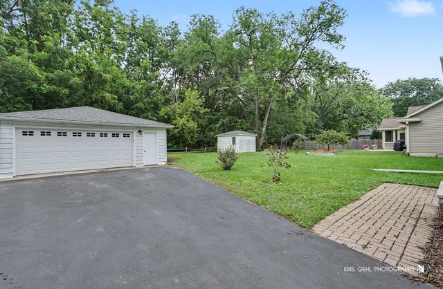44 N Lake Avenue, Third Lake, IL 60030