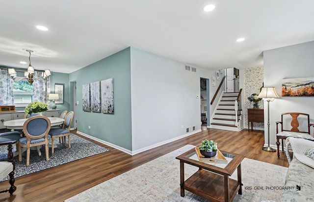 44 N Lake Avenue, Third Lake, IL 60030