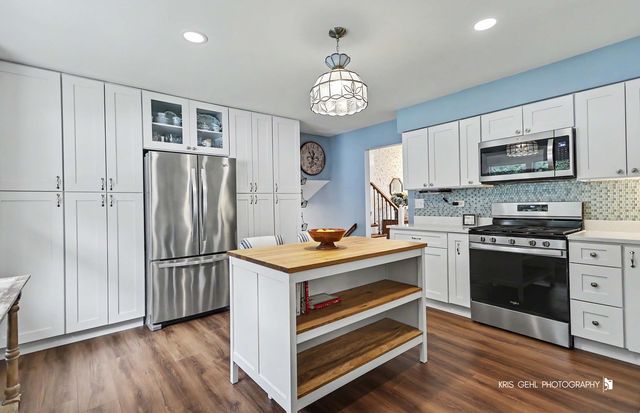 44 N Lake Avenue, Third Lake, IL 60030