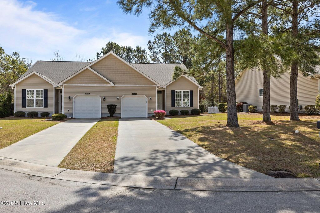 3303 Hogan Court B, Morehead City, NC 28557