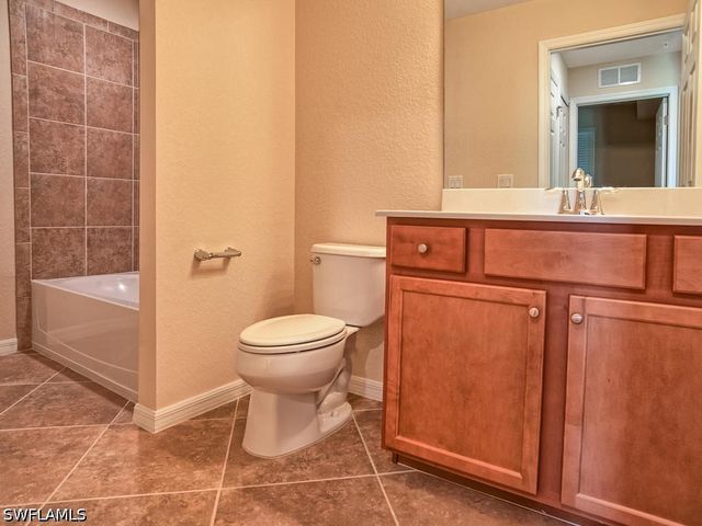 9731 Acqua CT 514, Naples, FL 34113