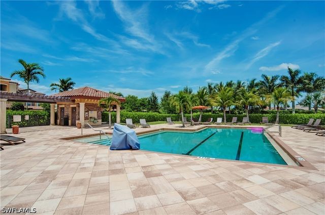 9731 Acqua CT 514, Naples, FL 34113