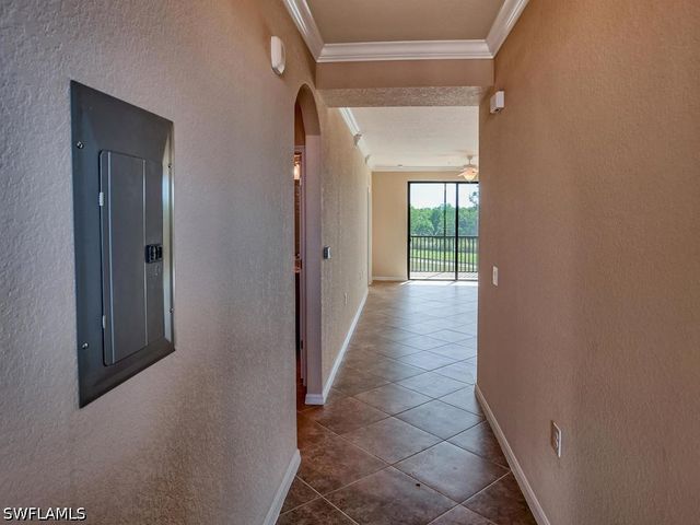 9731 Acqua CT 514, Naples, FL 34113