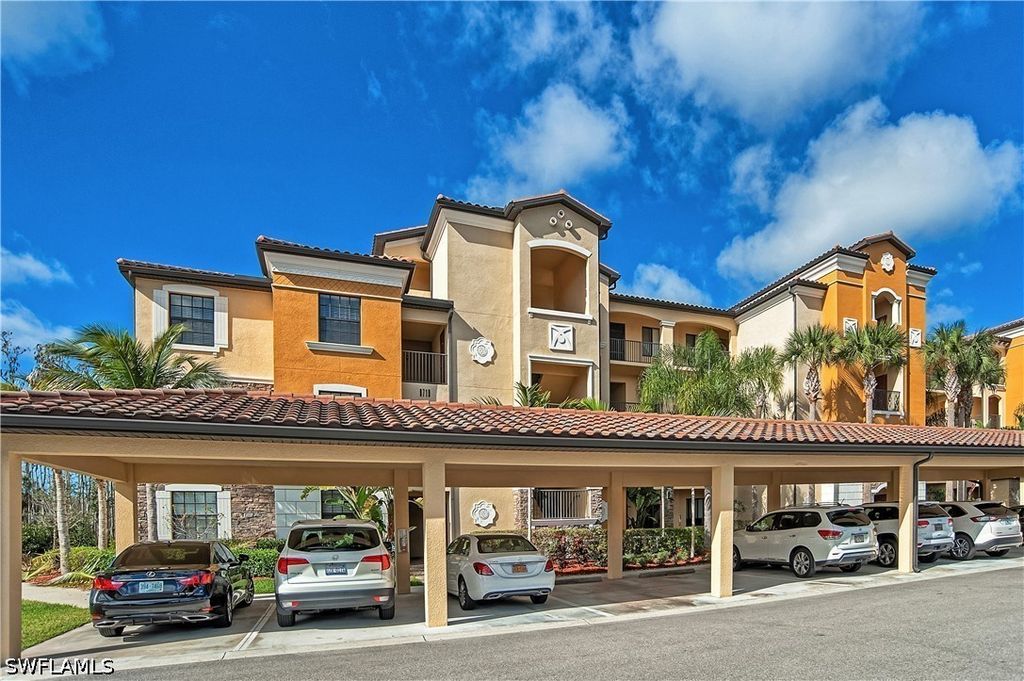 9731 Acqua CT 514, Naples, FL 34113