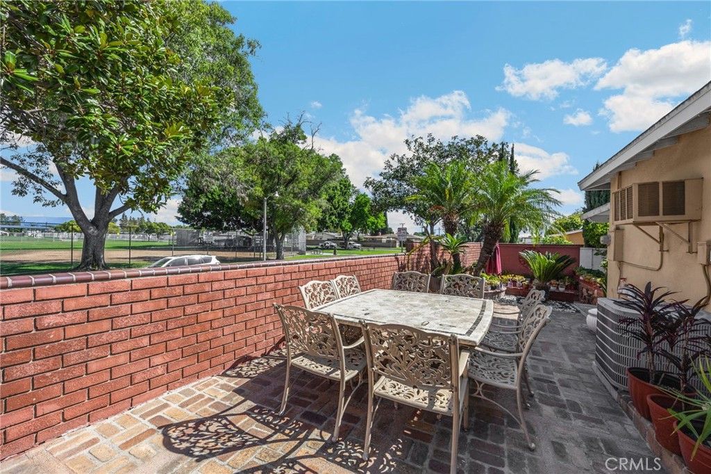 1500 S Locust, Fullerton, CA 92833 — photo 2