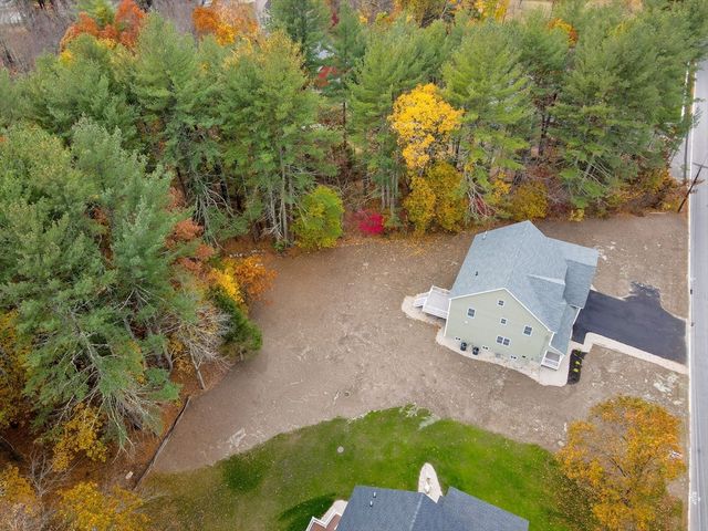 15 Norris Rd, Tyngsborough, MA 01879