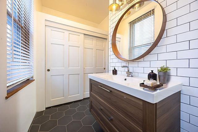 20 Beacon Street 2, Chelsea, MA 02150