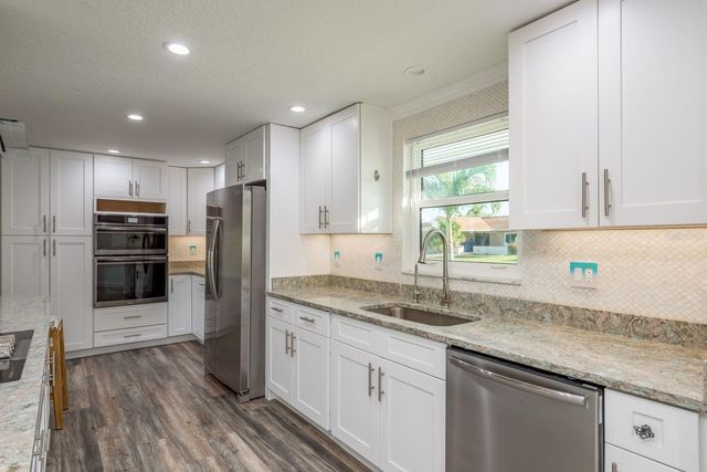 5009 DORY DRIVE, New Port Richey, FL 34652