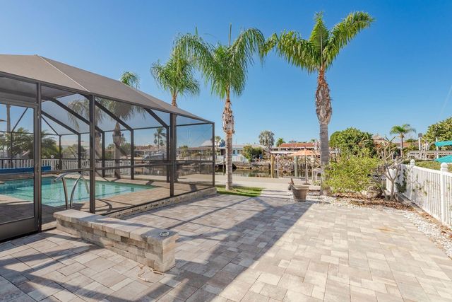 5009 DORY DRIVE, New Port Richey, FL 34652