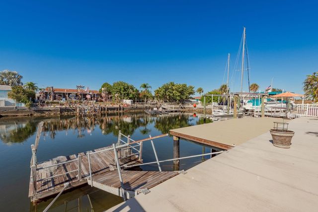 5009 DORY DRIVE, New Port Richey, FL 34652