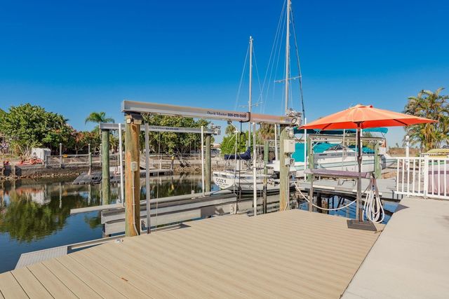 5009 DORY DRIVE, New Port Richey, FL 34652