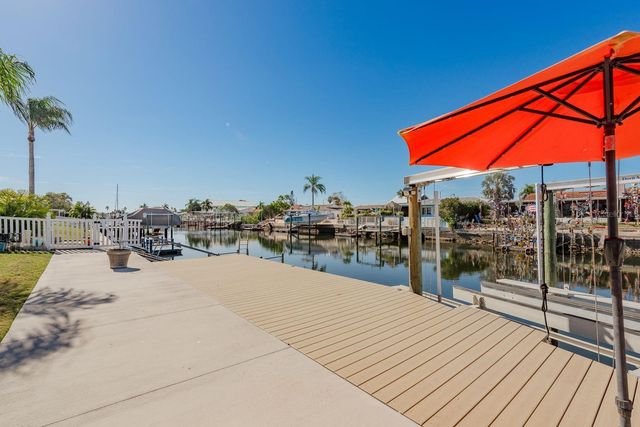 5009 DORY DRIVE, New Port Richey, FL 34652