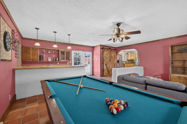 911 Palmas Altas Drive SE, Rio Rancho, NM 87124