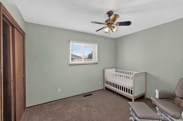 911 Palmas Altas Drive SE, Rio Rancho, NM 87124
