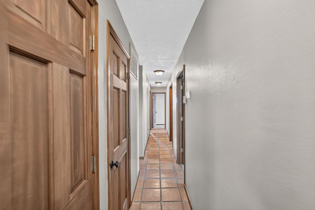 911 Palmas Altas Drive SE, Rio Rancho, NM 87124