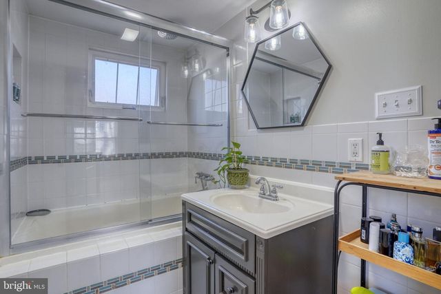 303 WYOMING AVE, Wilmington, DE 19809