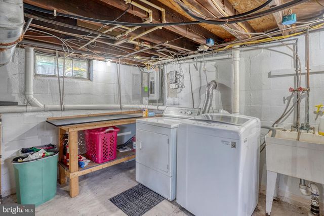 303 WYOMING AVE, Wilmington, DE 19809