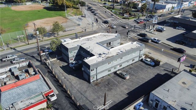 2204 W Slauson, Los Angeles, CA 90043