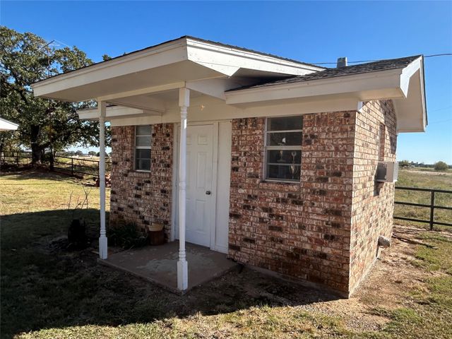 2012 Cuba Road, Bridgeport, TX 76426