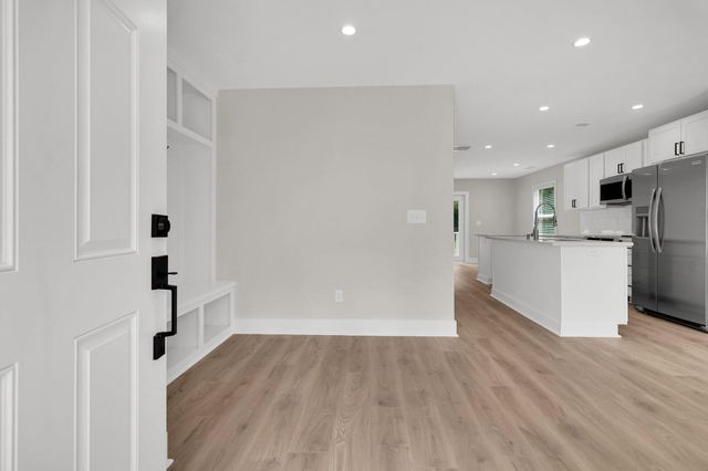 1752 Skinner Avenue, Charleston, SC 29407