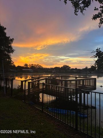 8957 WINROCK Drive N, Jacksonville, FL 32216