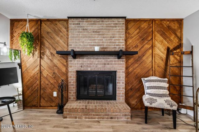 8957 WINROCK Drive N, Jacksonville, FL 32216