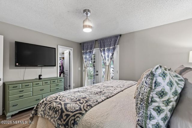 8957 WINROCK Drive N, Jacksonville, FL 32216