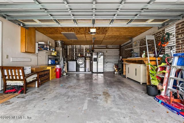 8957 WINROCK Drive N, Jacksonville, FL 32216