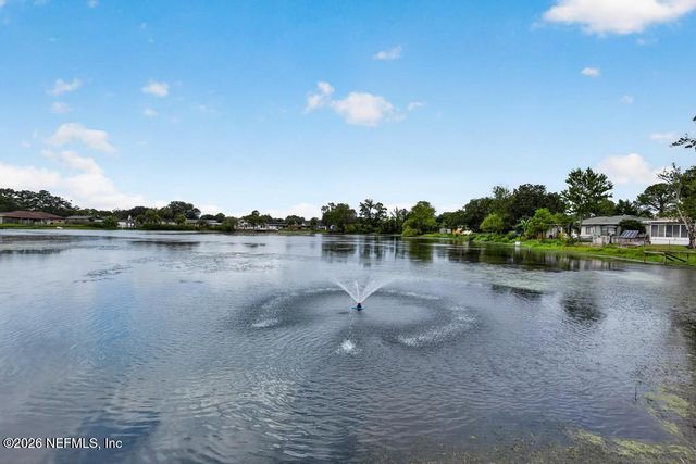 8957 WINROCK Drive N, Jacksonville, FL 32216