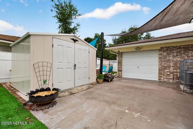 8957 WINROCK Drive N, Jacksonville, FL 32216
