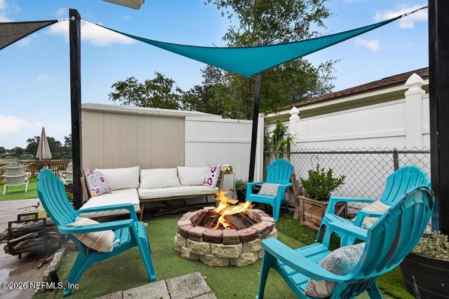 8957 WINROCK Drive N, Jacksonville, FL 32216