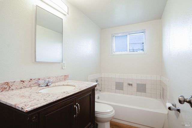 1318 Cleveland St, Fairfield, CA 94533