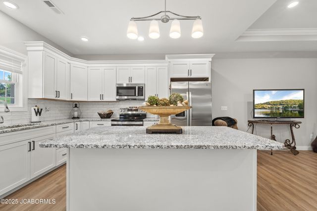 4817 CARLY DRIVE, Jefferson City, MO 65109