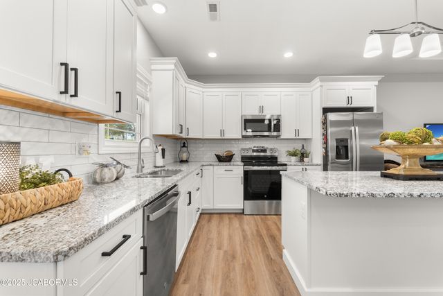 4817 CARLY DRIVE, Jefferson City, MO 65109