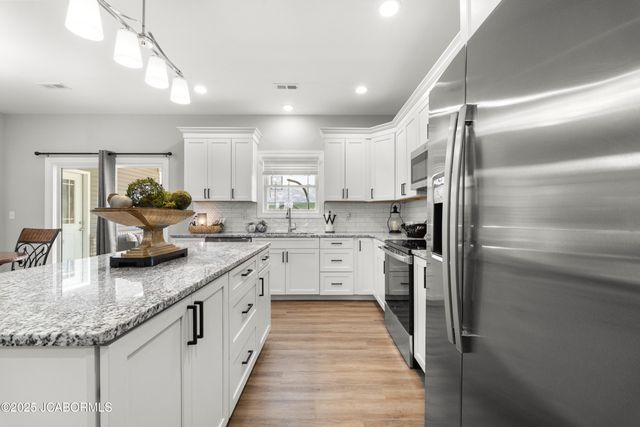 4817 CARLY DRIVE, Jefferson City, MO 65109